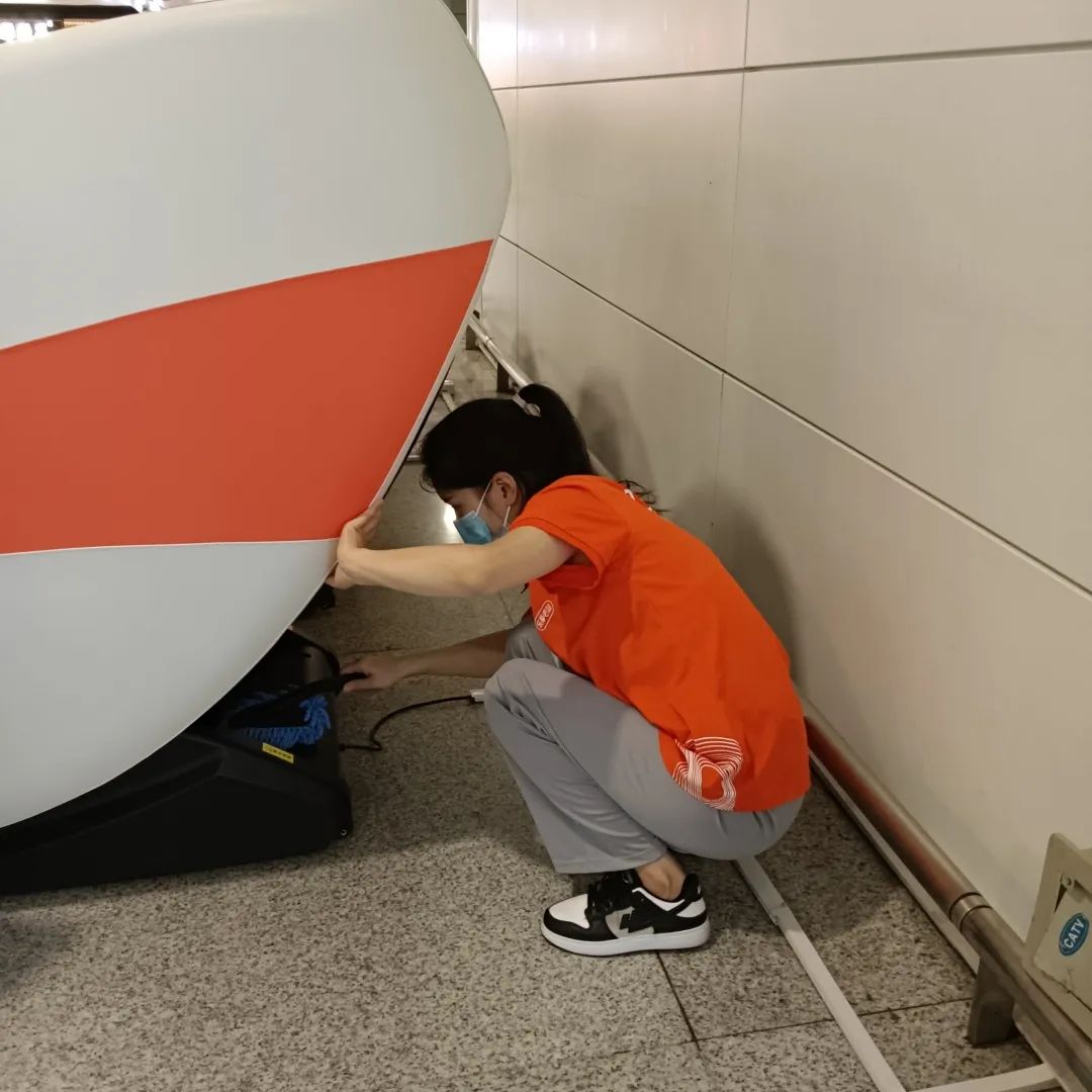高标准、严要求！守护机场公众卫生环境，乐摩吧在行动！